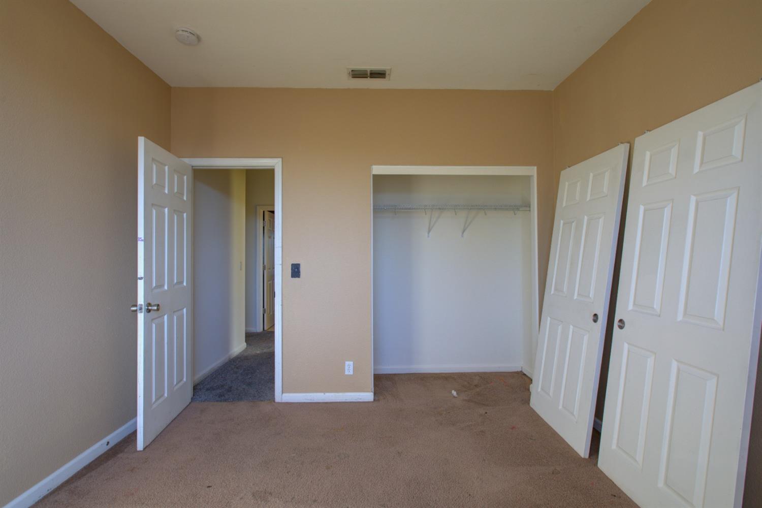 Detail Gallery Image 9 of 44 For 7379 Louise Ave, Winton,  CA 95388 - 3 Beds | 2/1 Baths