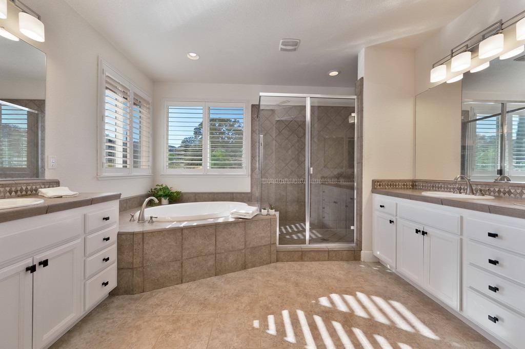 Detail Gallery Image 34 of 68 For 705 Chesterfield Way, Rocklin,  CA 95765 - 5 Beds | 4 Baths