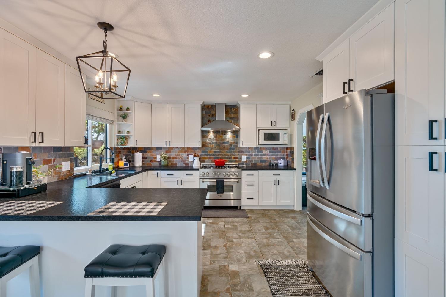 Detail Gallery Image 15 of 79 For 2188 American River Trl, Cool,  CA 95614 - 4 Beds | 2/1 Baths