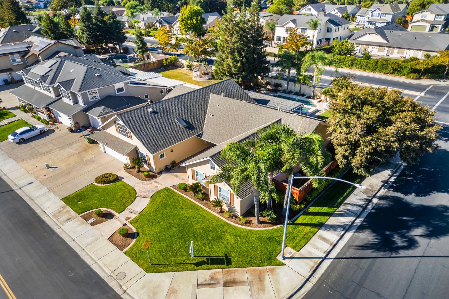 Detail Gallery Image 2 of 74 For 2577 Baigorry Ct, Tracy,  CA 95304 - 4 Beds | 2/1 Baths