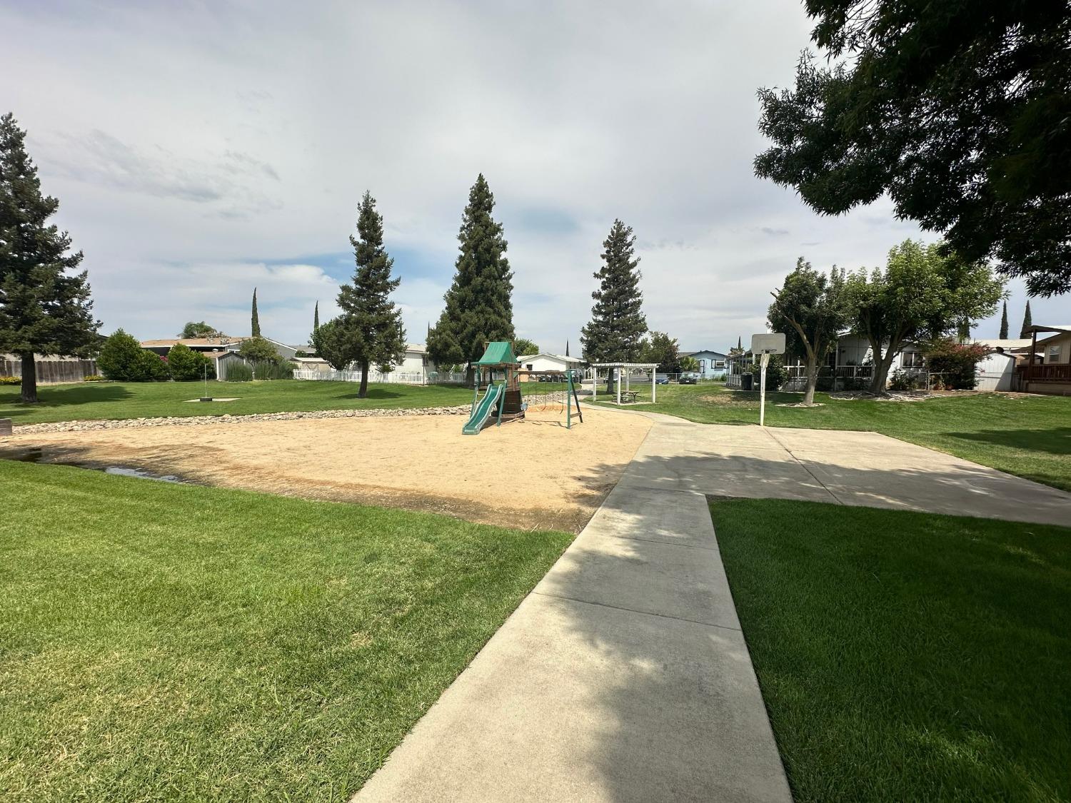 Detail Gallery Image 2 of 20 For 6450 N Winton Way 91, Winton,  CA 95388 - 3 Beds | 2 Baths