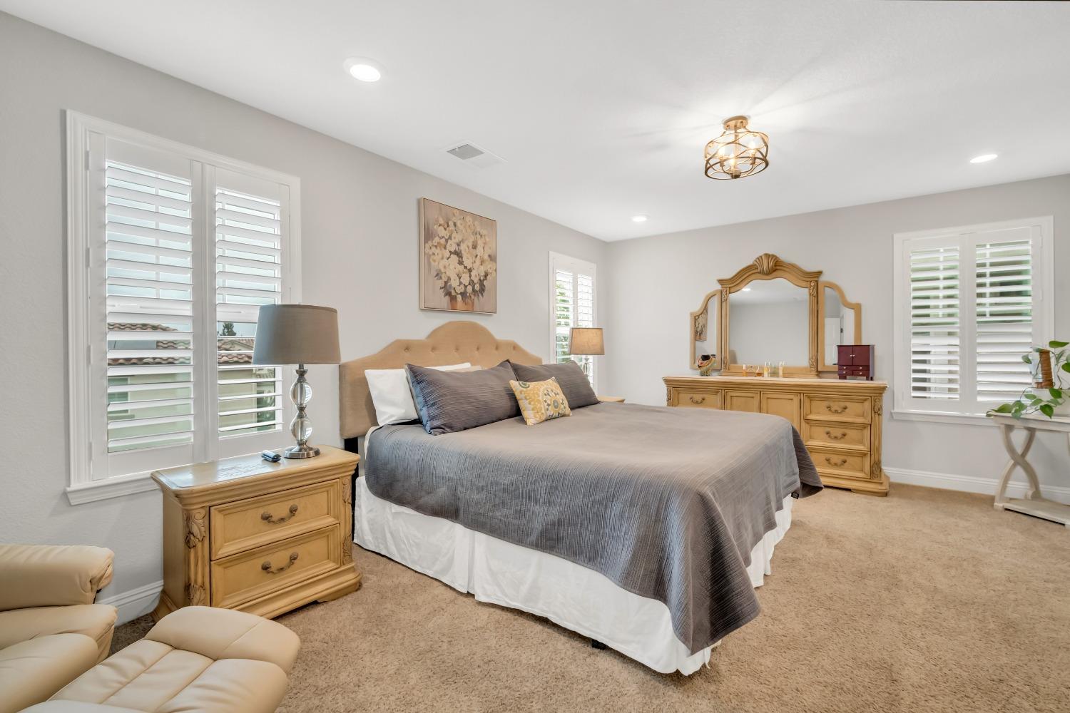 Detail Gallery Image 28 of 55 For 6159 Mehrten Cir, Rocklin,  CA 95765 - 3 Beds | 2/1 Baths