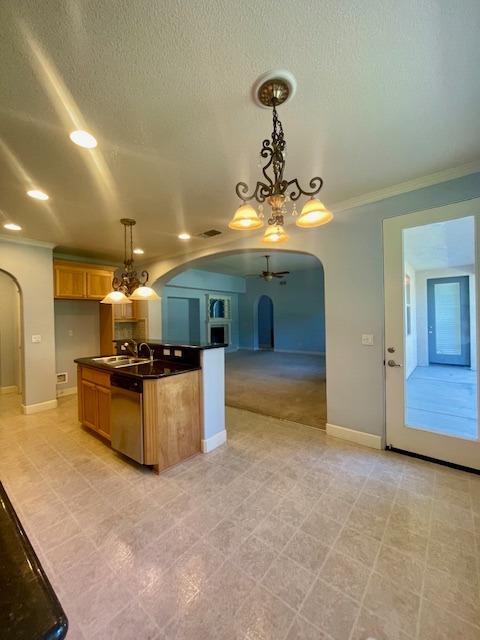 Los Olivos Court, Atwater, California image 7