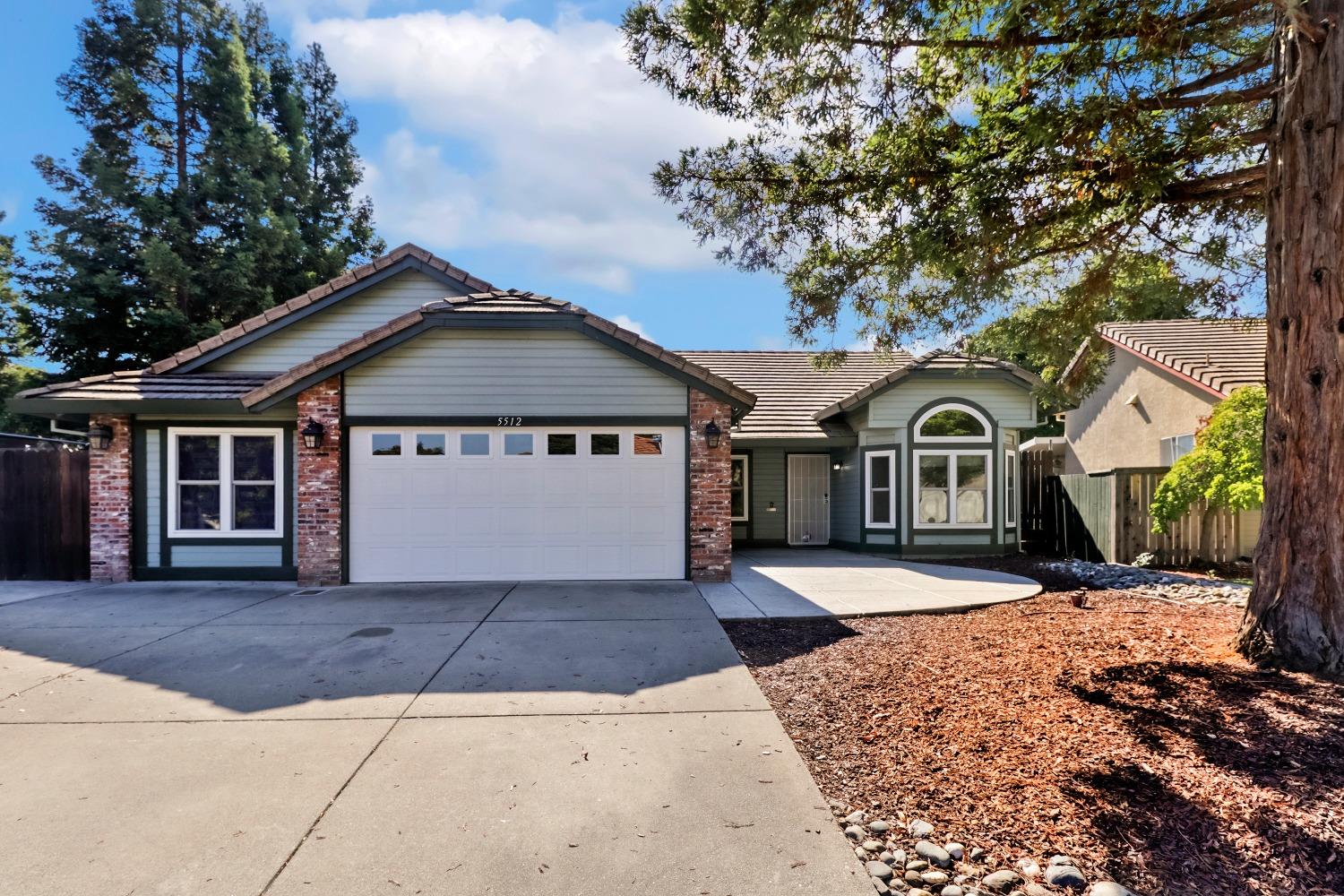 Detail Gallery Image 1 of 1 For 5512 Peridot Dr, Rocklin,  CA 95677 - 3 Beds | 2 Baths