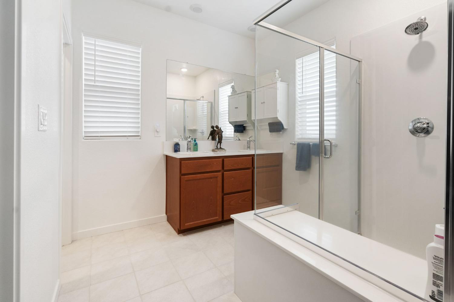 Detail Gallery Image 17 of 34 For 4509 Blackrock Dr, Sacramento,  CA 95834 - 3 Beds | 2/1 Baths