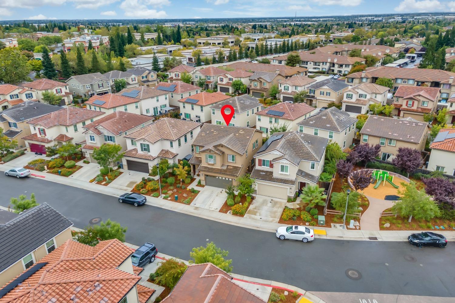 Detail Gallery Image 46 of 55 For 6159 Mehrten Cir, Rocklin,  CA 95765 - 3 Beds | 2/1 Baths