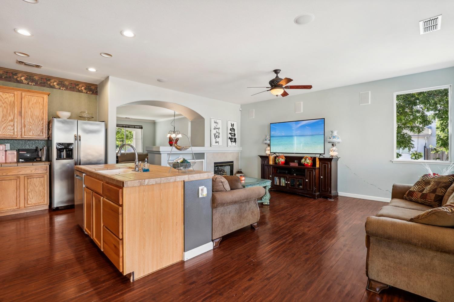 Detail Gallery Image 9 of 34 For 189 Shanghai Bend, Yuba City,  CA 95991 - 3 Beds | 2 Baths