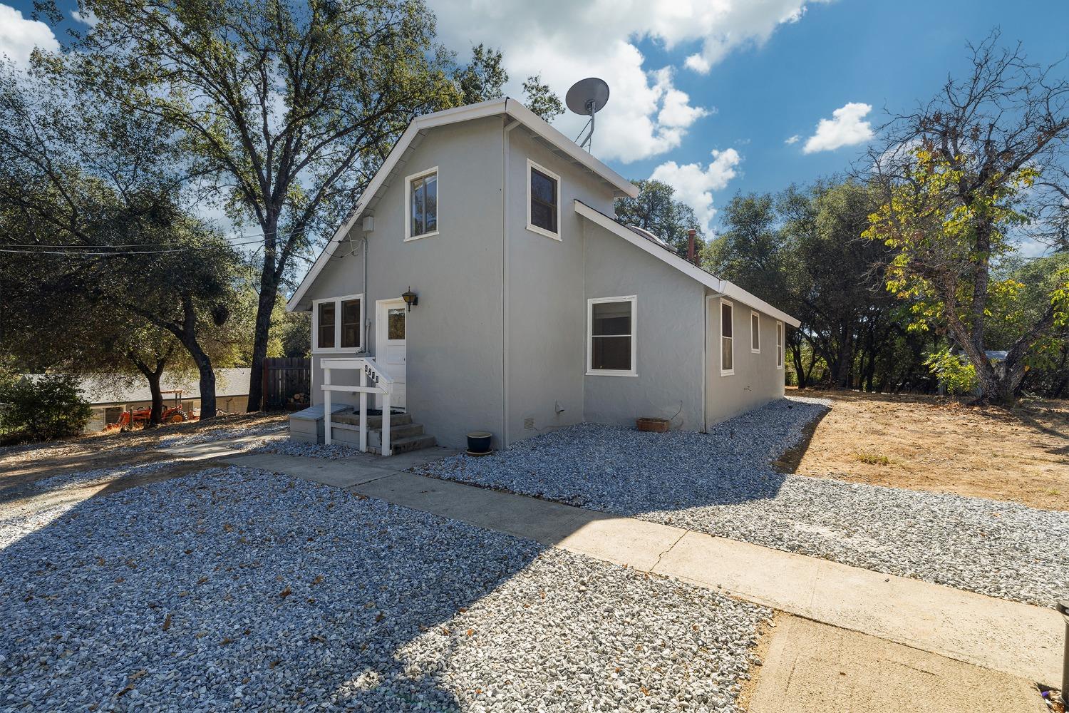 Detail Gallery Image 16 of 34 For 4270 El Dorado Rd, Placerville,  CA 95667 - 4 Beds | 2 Baths