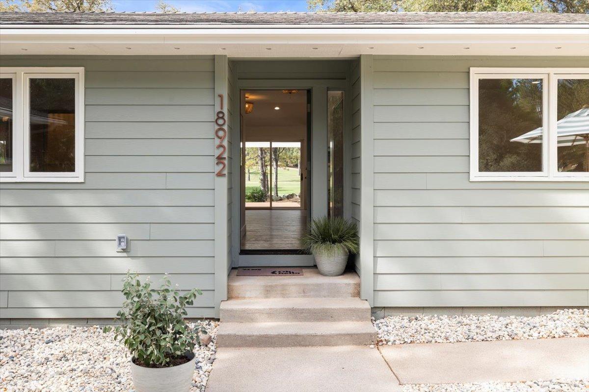 Detail Gallery Image 8 of 57 For 18922 Chickadee Ct, Penn Valley,  CA 95946 - 3 Beds | 2 Baths