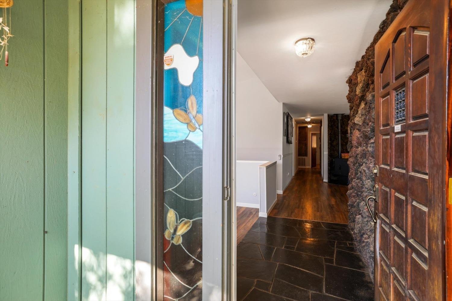 Detail Gallery Image 9 of 58 For 930 Ciceri Dr, Placerville,  CA 95667 - 3 Beds | 2/1 Baths