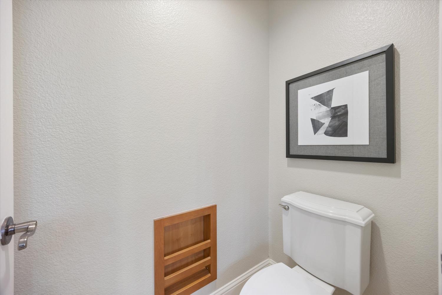 Detail Gallery Image 42 of 58 For 980 Hildebrand Cir, Folsom,  CA 95630 - 4 Beds | 2/1 Baths