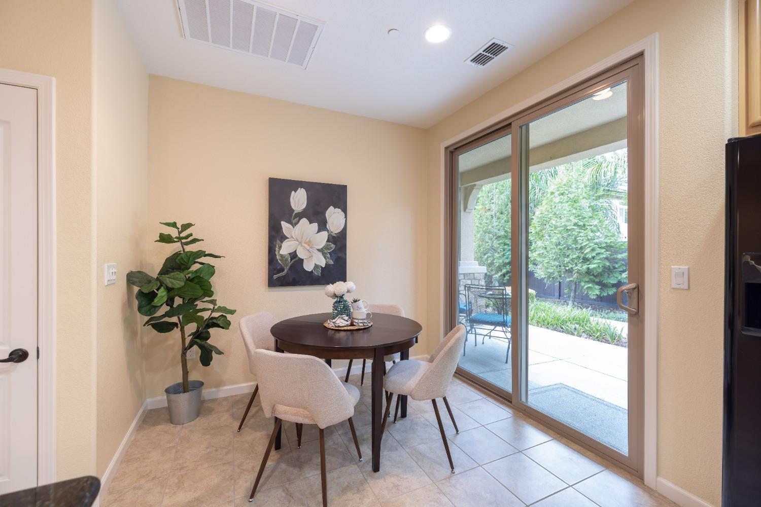 Detail Gallery Image 15 of 28 For 1257 Volonne Dr, Roseville,  CA 95747 - 2 Beds | 2 Baths