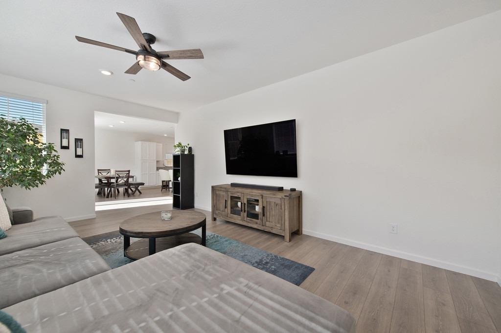 Detail Gallery Image 18 of 66 For 759 Tangerine St, Lincoln,  CA 95648 - 3 Beds | 2/1 Baths