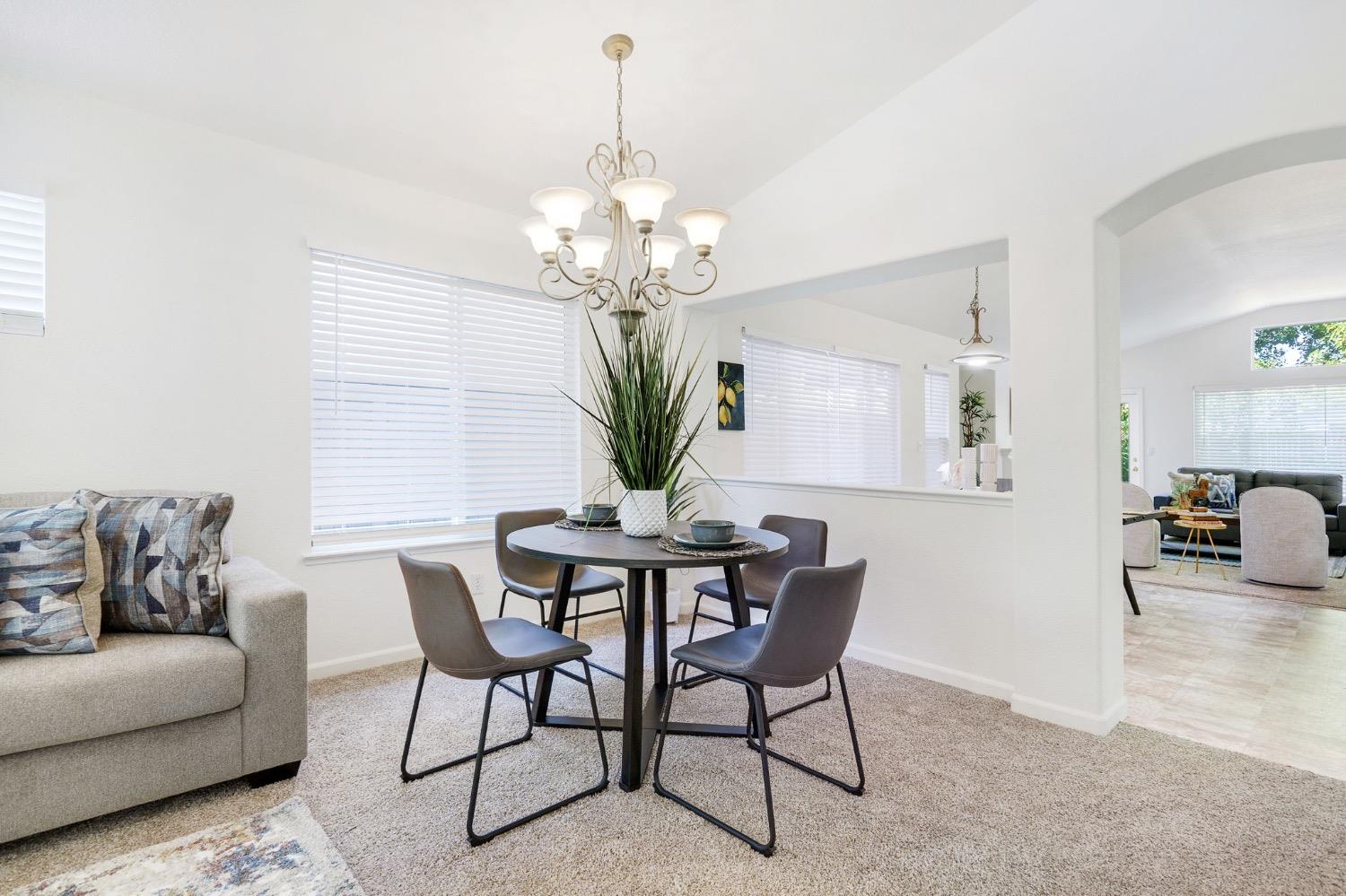 Detail Gallery Image 5 of 31 For 1463 Dreamy Way, Sacramento,  CA 95835 - 3 Beds | 2 Baths