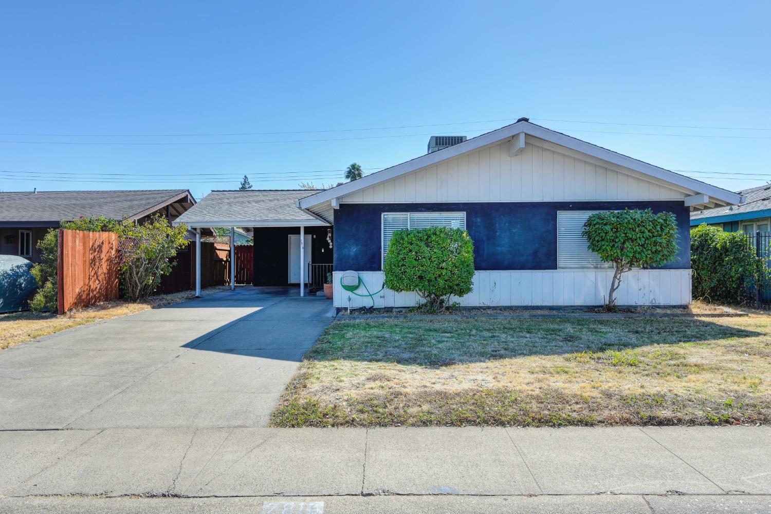 Detail Gallery Image 2 of 30 For 7810 25th Ave, Sacramento,  CA 95820 - 3 Beds | 1 Baths