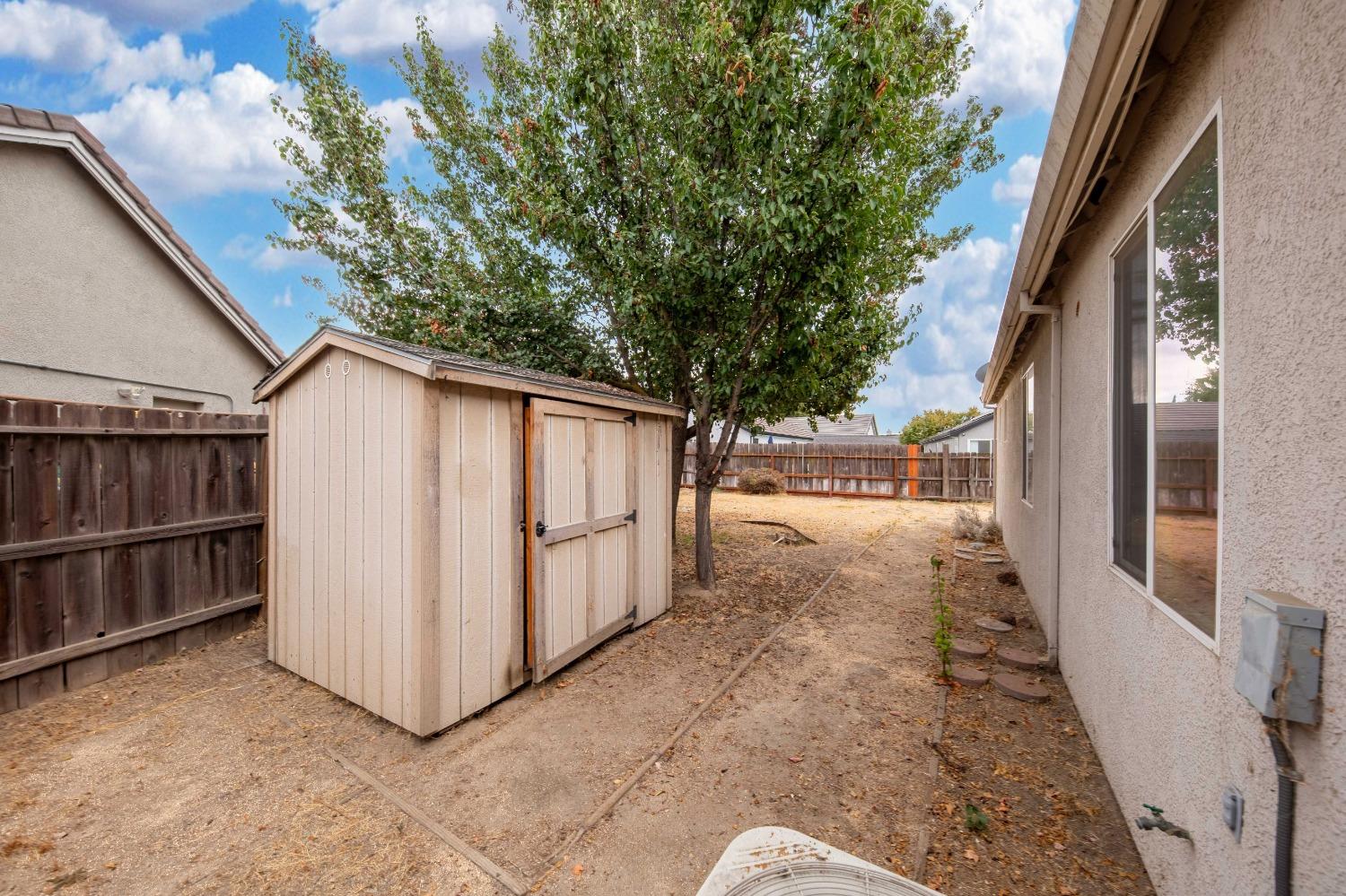 Detail Gallery Image 37 of 50 For 948 Monarch Ct, Manteca,  CA 95337 - 3 Beds | 2 Baths