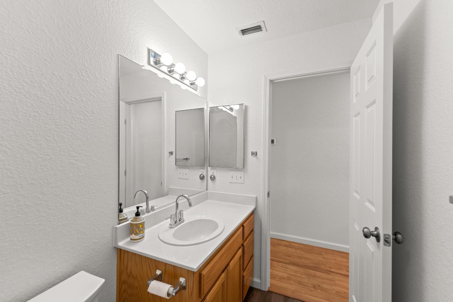 Detail Gallery Image 21 of 41 For 773 E Essex St, Stockton,  CA 95204 - 3 Beds | 2 Baths