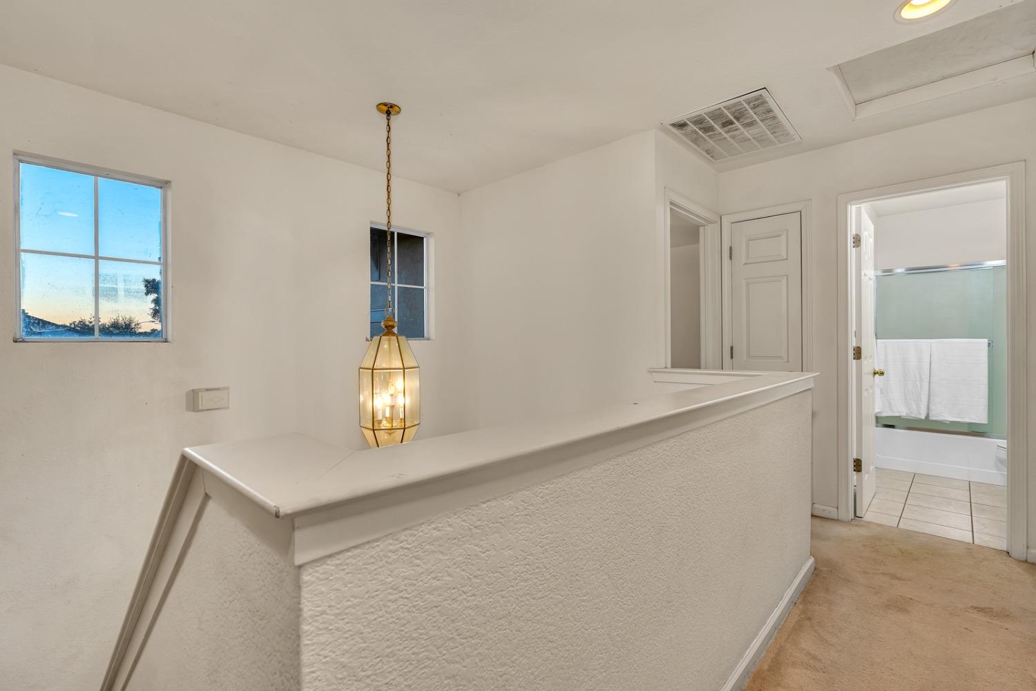 Detail Gallery Image 19 of 46 For 702 Harlequin Ct, Los Banos,  CA 93635 - 4 Beds | 2/1 Baths