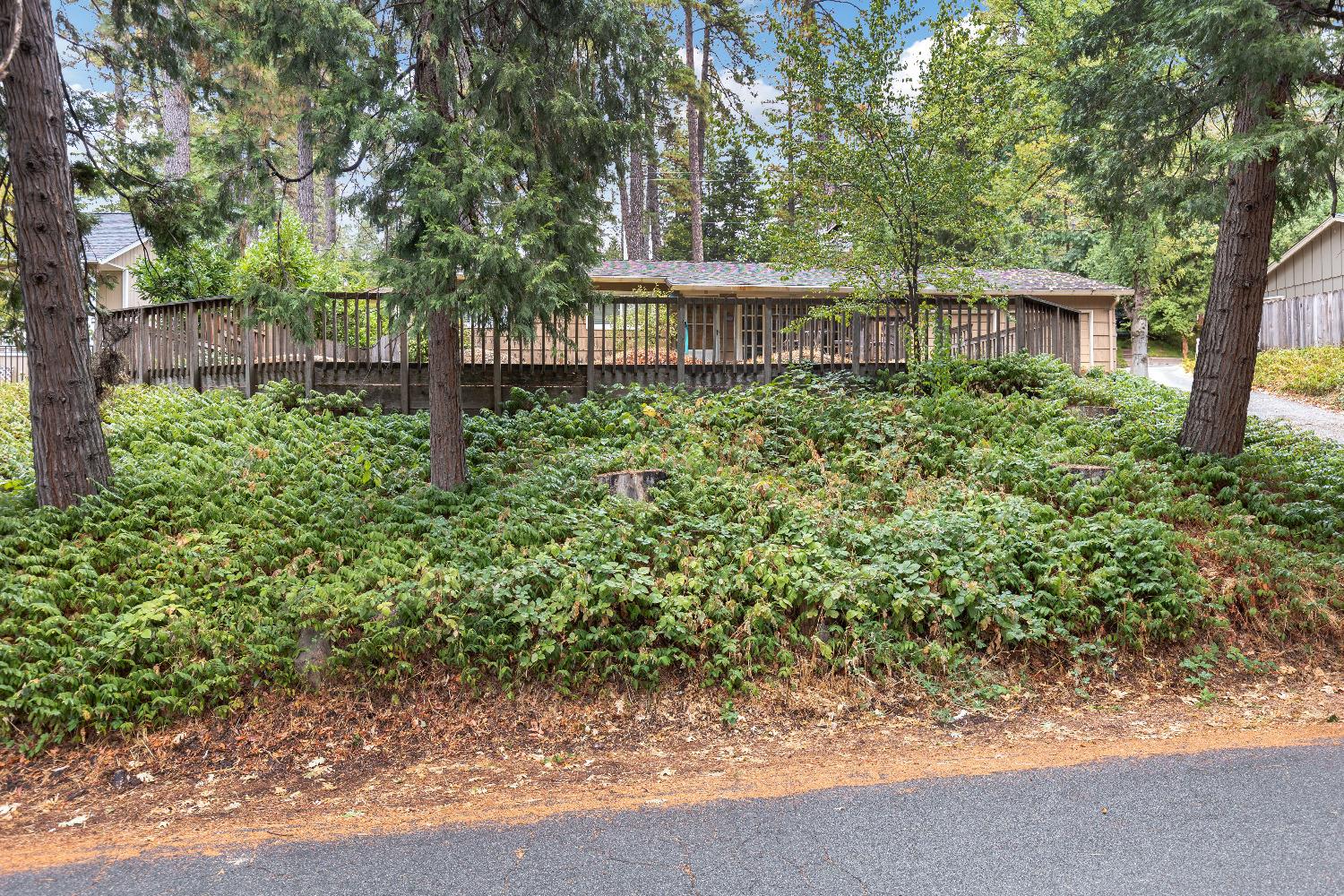 Detail Gallery Image 1 of 1 For 10663 Partridge Rd, Grass Valley,  CA 95945 - 3 Beds | 2 Baths