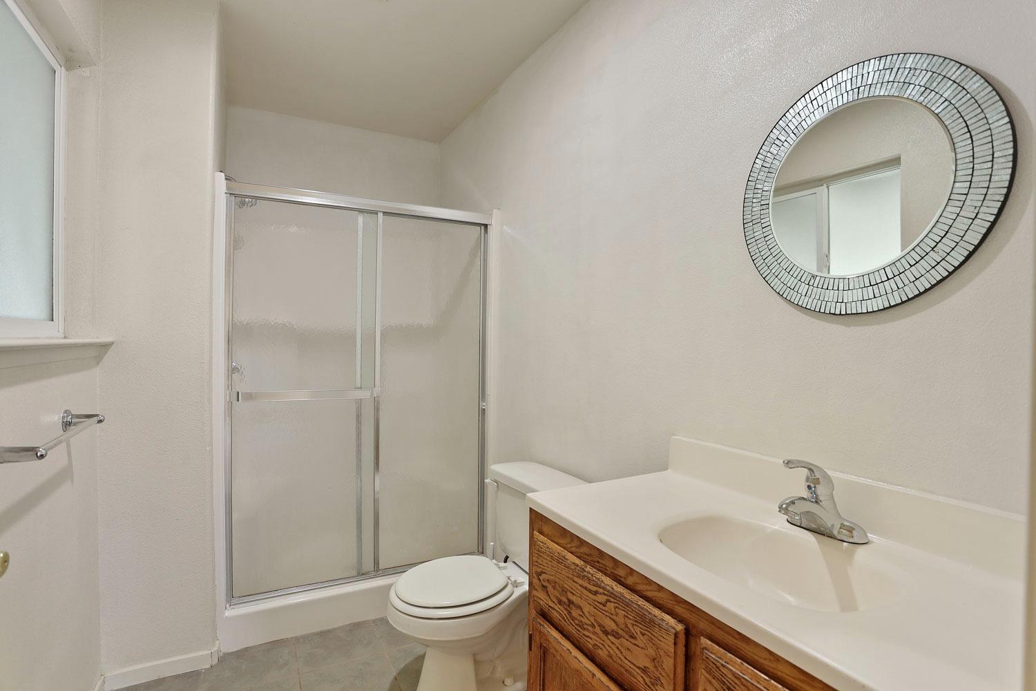 Detail Gallery Image 18 of 43 For 704 N D St, Stockton,  CA 95205 - 3 Beds | 2 Baths