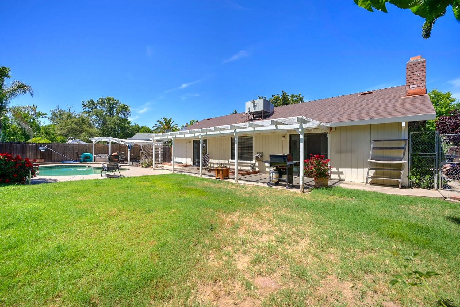 Detail Gallery Image 30 of 32 For 1314 Wendy Ct, Roseville,  CA 95661 - 3 Beds | 1/1 Baths