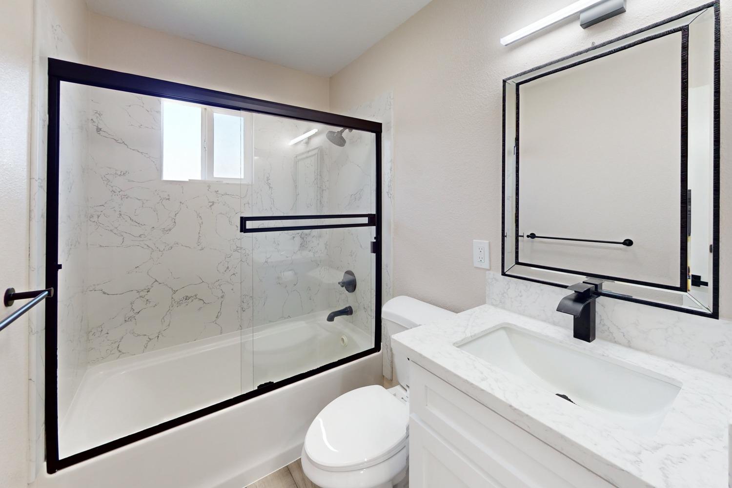 Detail Gallery Image 16 of 43 For 1550 Hickory Ln, Olivehurst,  CA 95961 - 3 Beds | 1 Baths