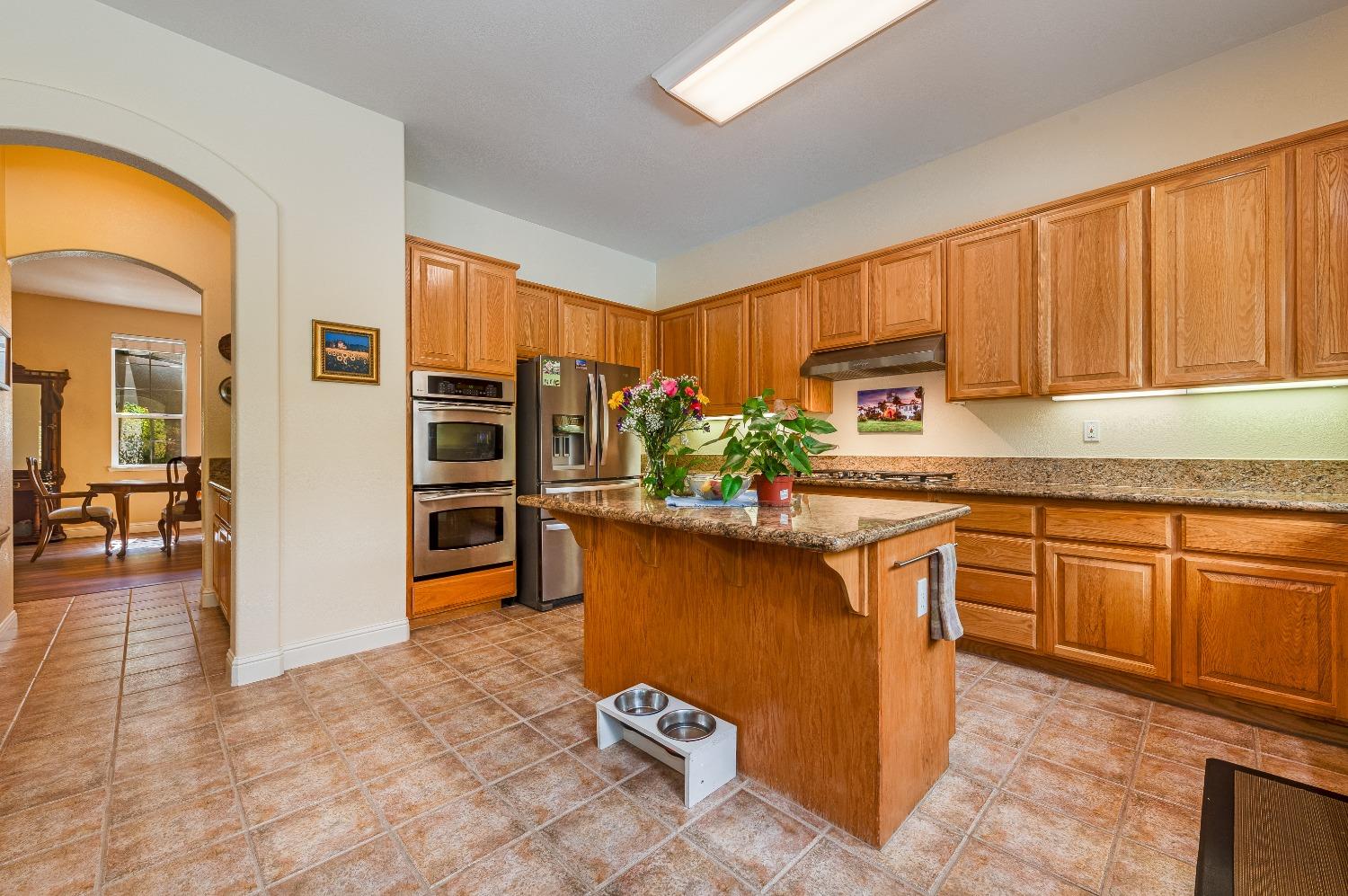 Detail Gallery Image 23 of 61 For 1932 Atwell St, Roseville,  CA 95747 - 3 Beds | 2/1 Baths