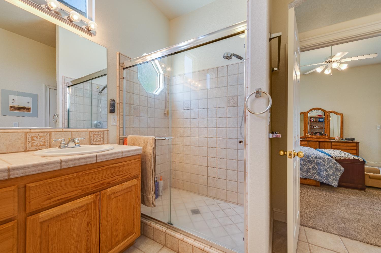 Detail Gallery Image 42 of 61 For 1932 Atwell St, Roseville,  CA 95747 - 3 Beds | 2/1 Baths