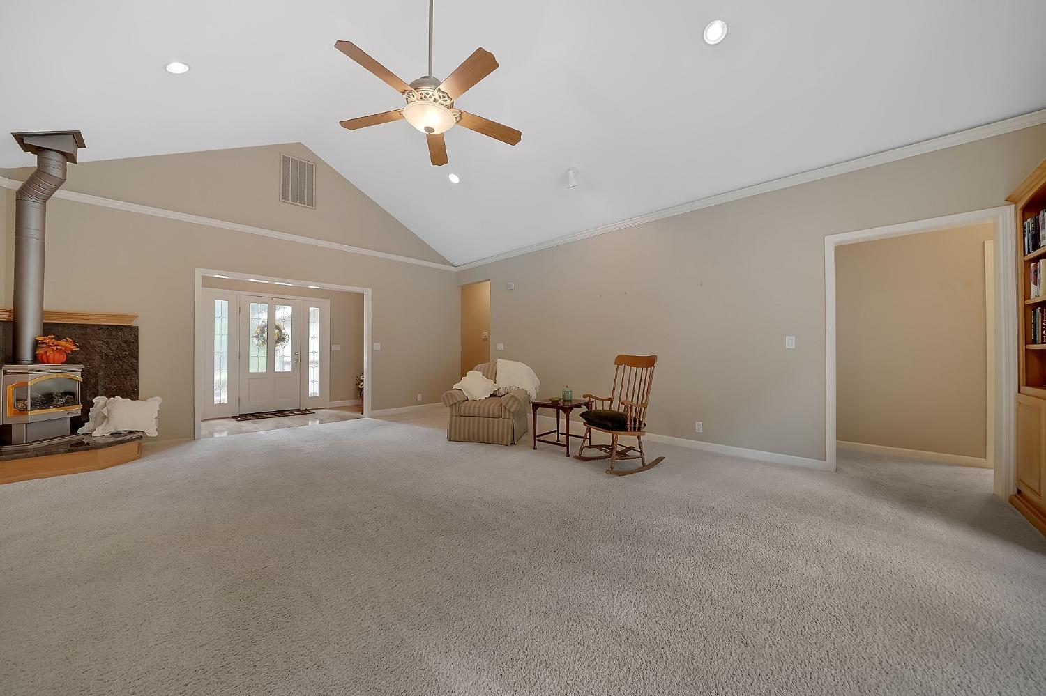 Detail Gallery Image 9 of 63 For 16911 Fairview Ct, Pioneer,  CA 95666 - 3 Beds | 2 Baths