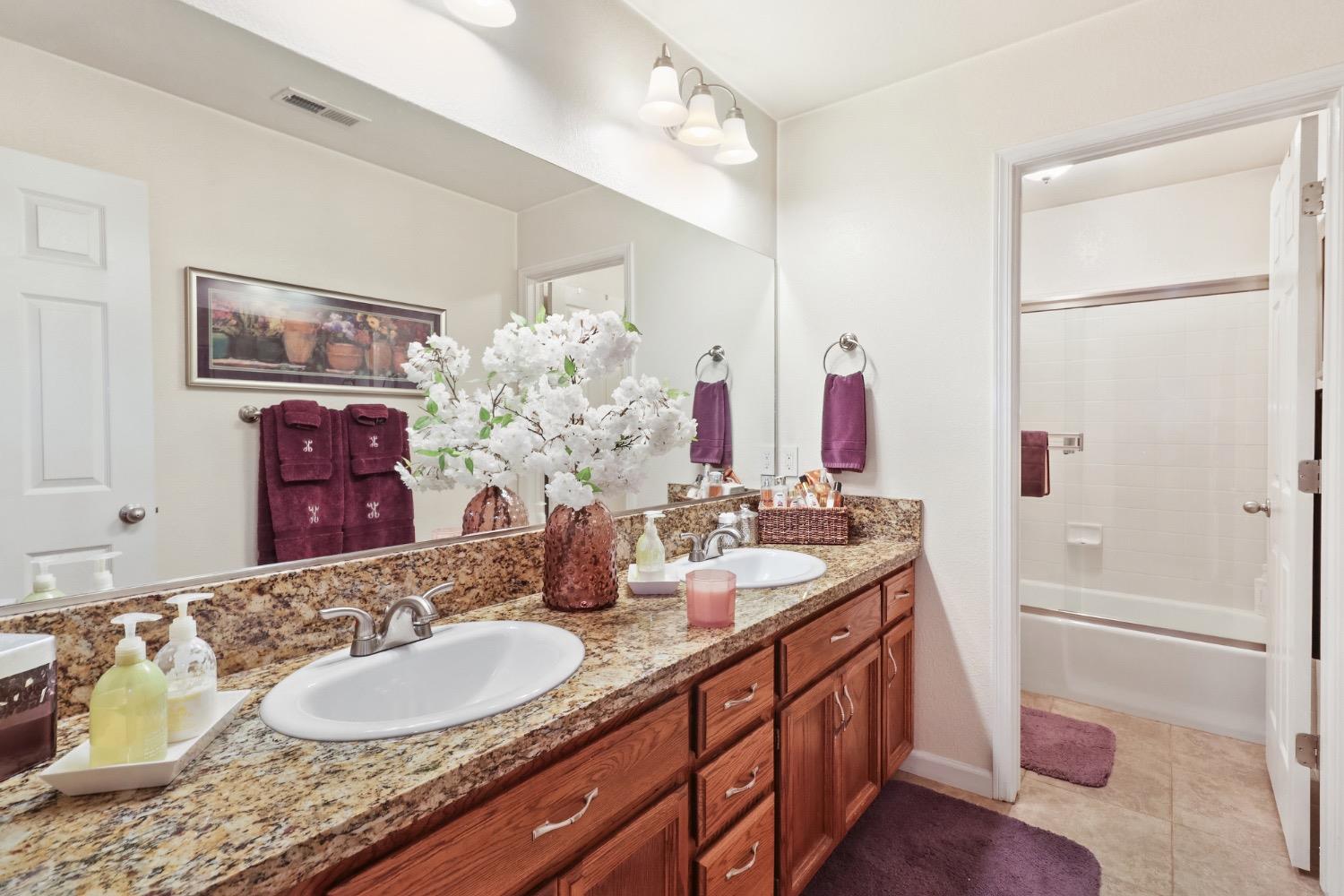 Detail Gallery Image 35 of 69 For 4110 Winding Bluff Ln, Sacramento,  CA 95841 - 3 Beds | 2/1 Baths