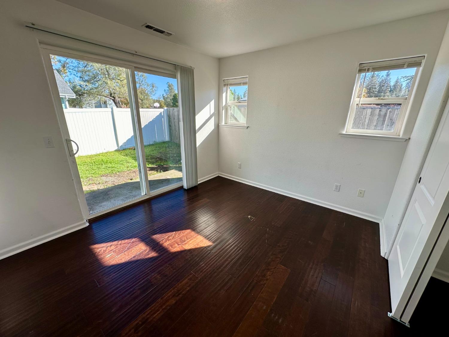 Detail Gallery Image 7 of 17 For 179 Highlands Ct, Grass Valley,  CA 95945 - 3 Beds | 2 Baths