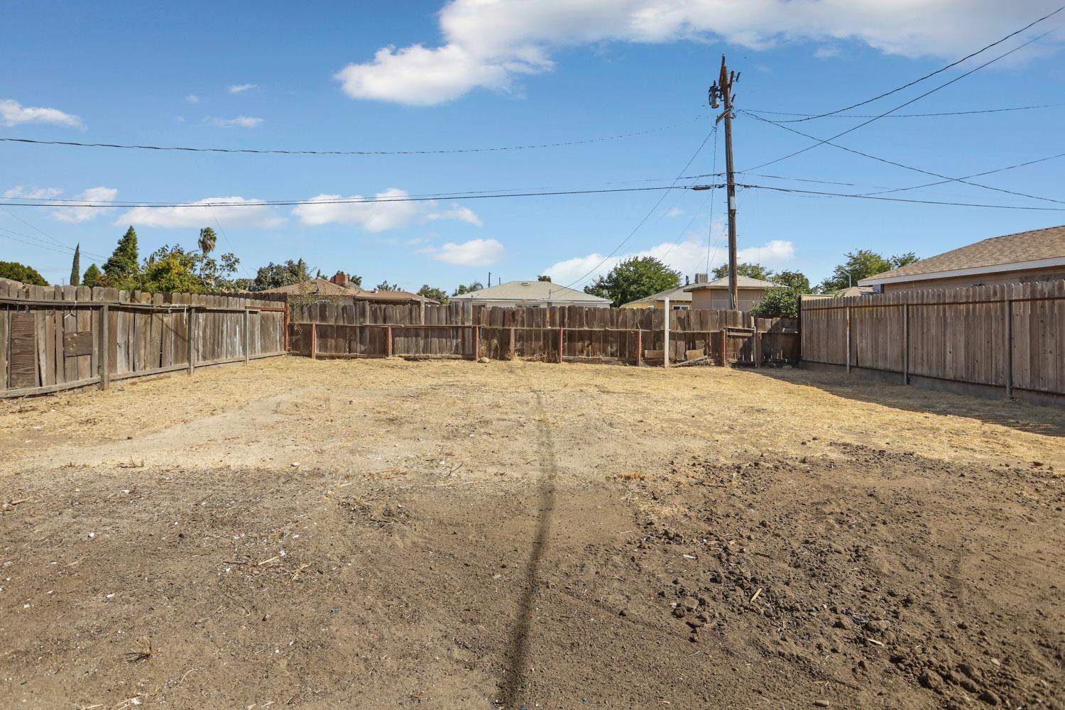 Detail Gallery Image 34 of 39 For 2600 Sparks Way, Modesto,  CA 95350 - 3 Beds | 1 Baths