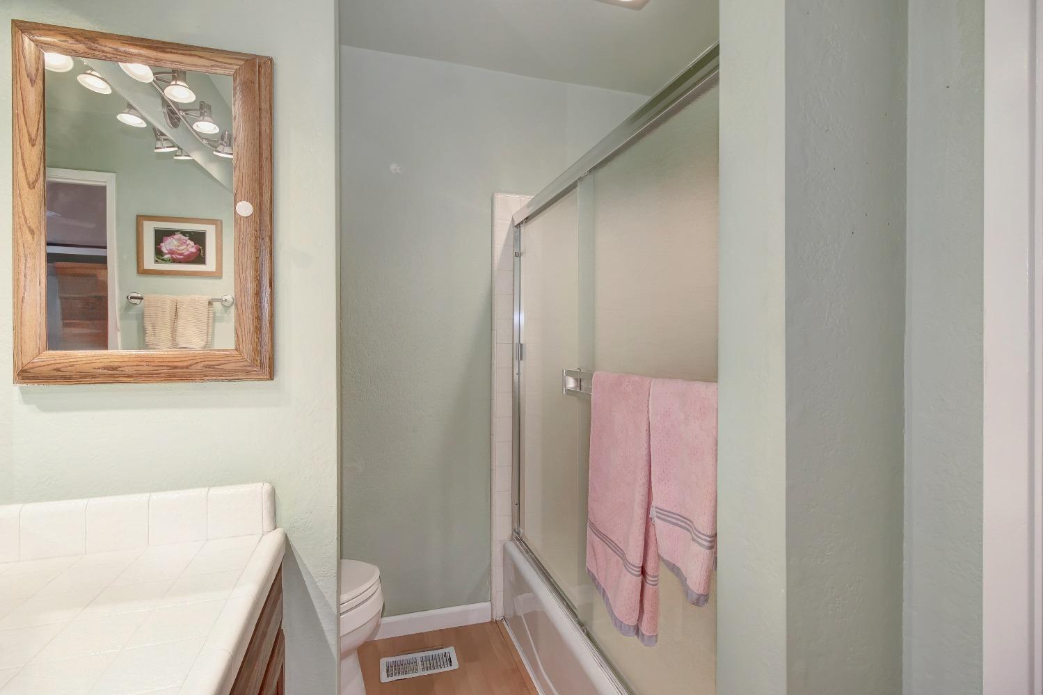 Detail Gallery Image 33 of 47 For 105 Morning Dove Ln, Folsom,  CA 95630 - 3 Beds | 2 Baths