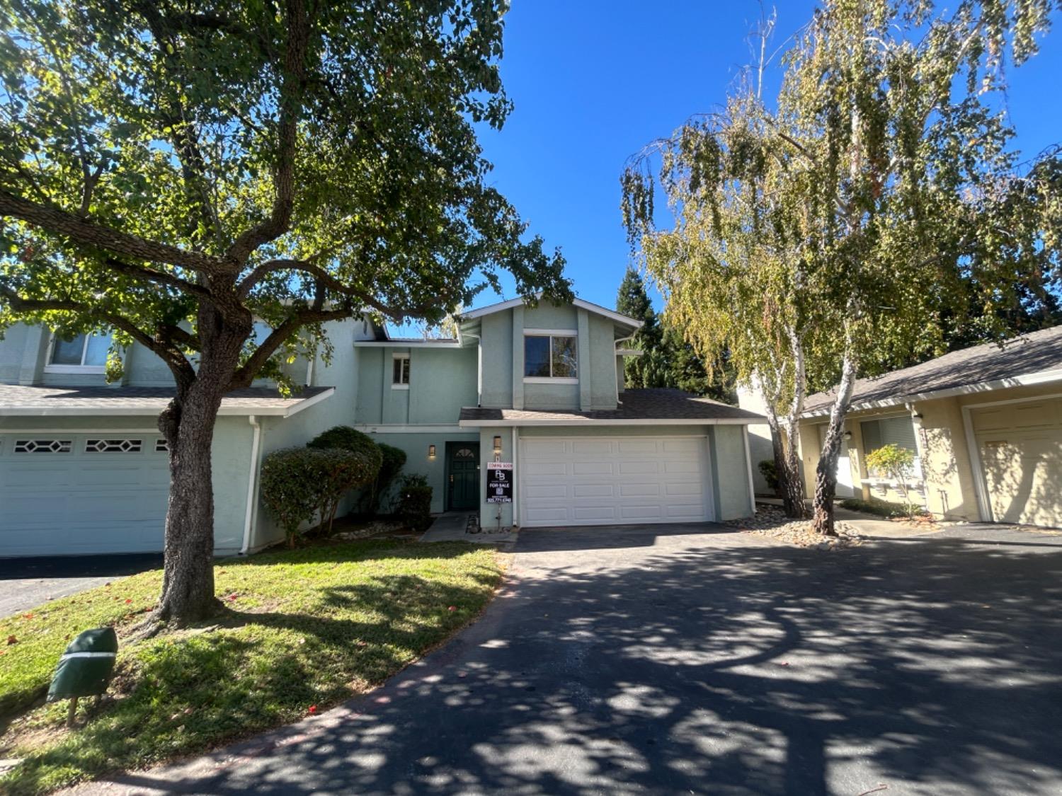 Detail Gallery Image 1 of 24 For 137 Fountainhead Ct, Martinez,  CA 94553 - 3 Beds | 2/1 Baths