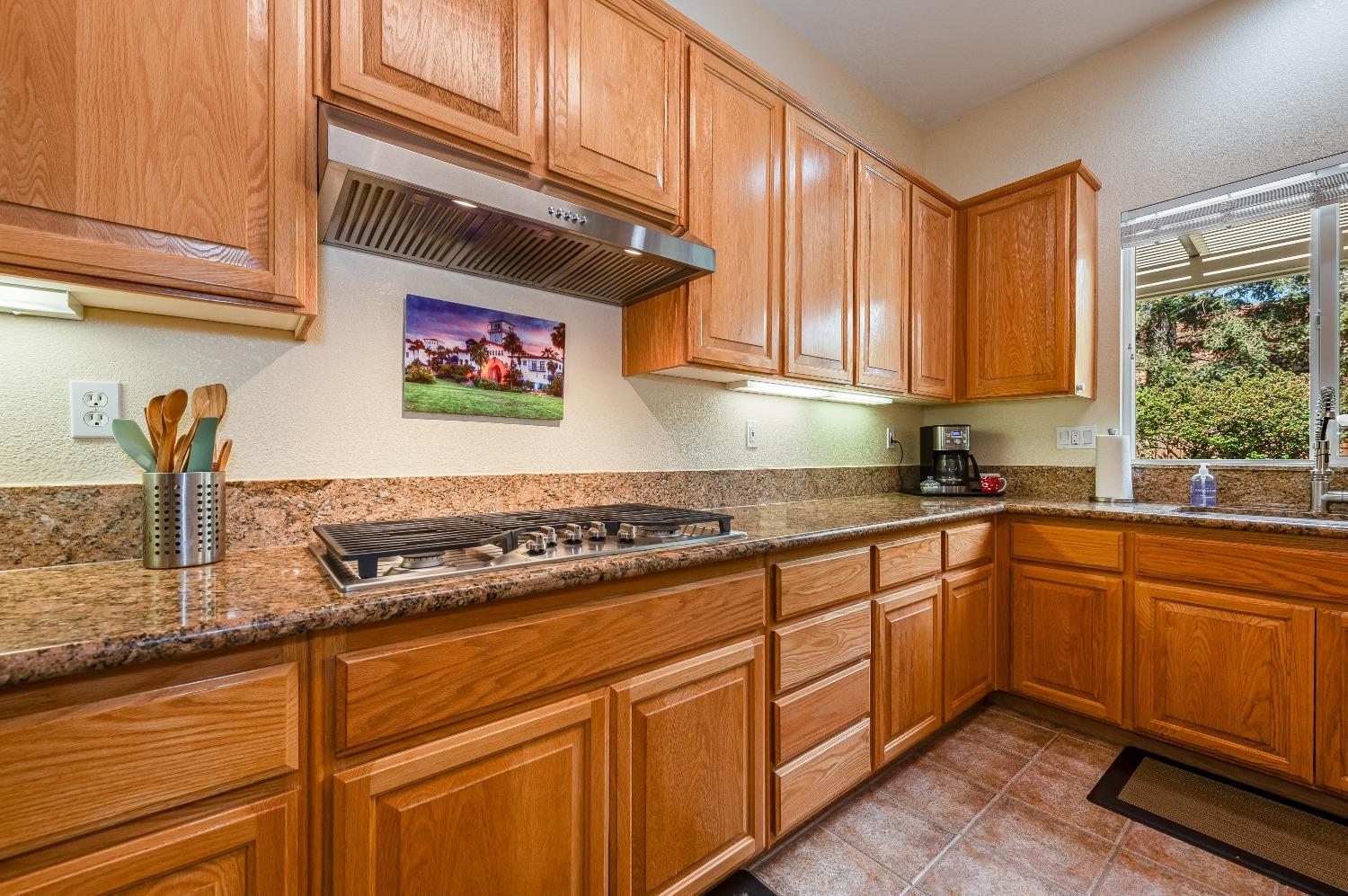 Detail Gallery Image 25 of 61 For 1932 Atwell St, Roseville,  CA 95747 - 3 Beds | 2/1 Baths