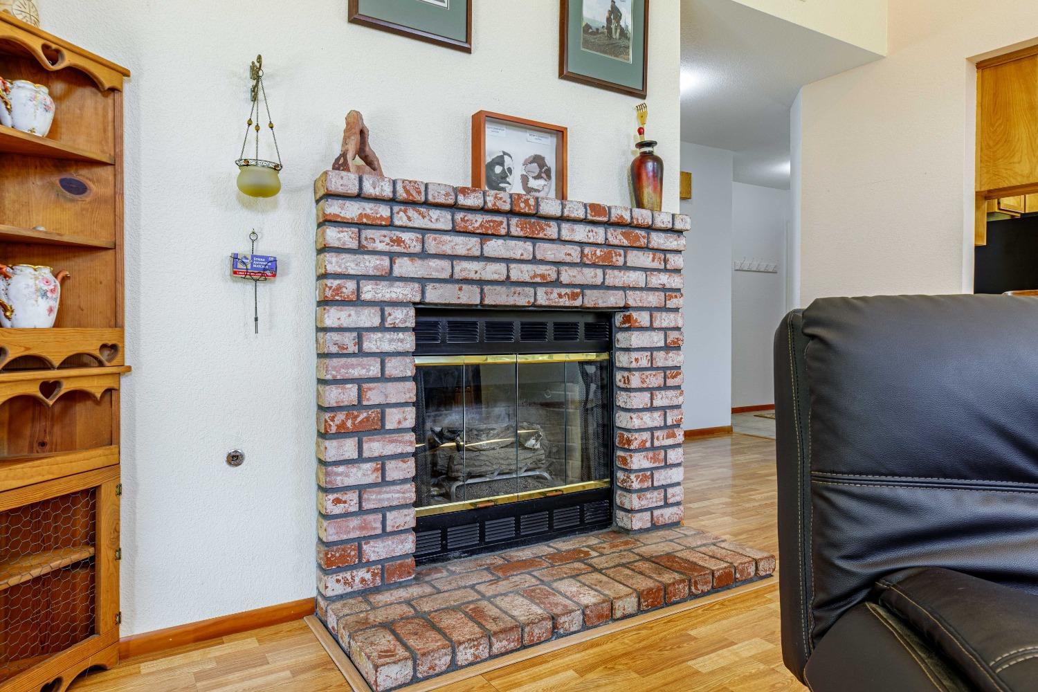 Detail Gallery Image 6 of 38 For 2812 Kidd Ct, Modesto,  CA 95358 - 4 Beds | 2 Baths