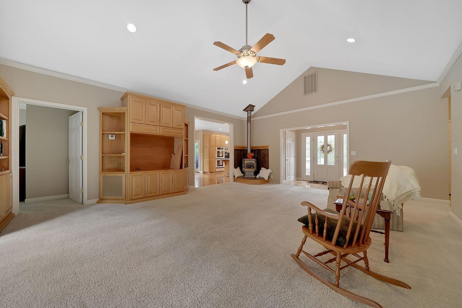 Detail Gallery Image 10 of 63 For 16911 Fairview Ct, Pioneer,  CA 95666 - 3 Beds | 2 Baths