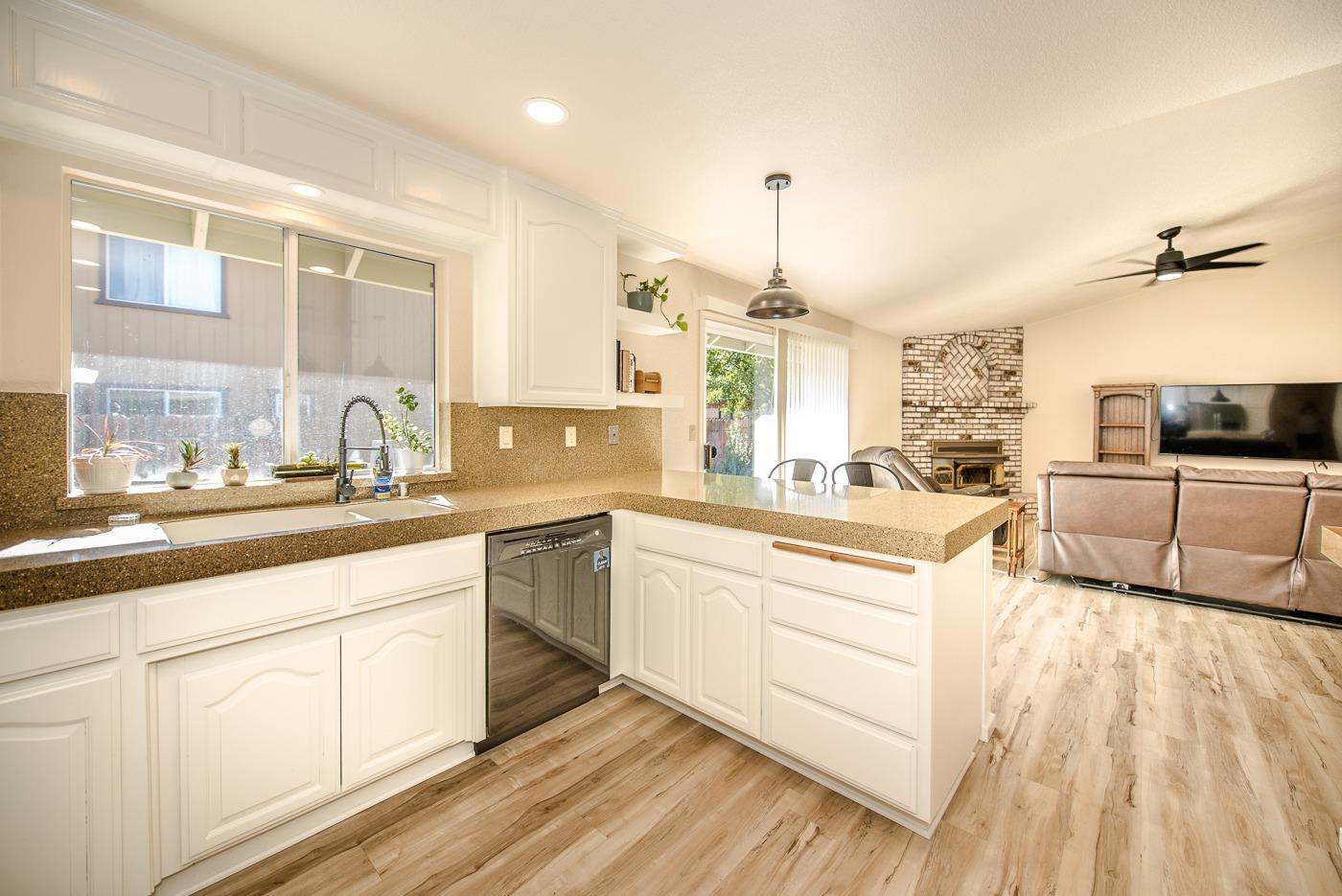 Detail Gallery Image 23 of 48 For 801 Heather Pl, Woodland,  CA 95695 - 3 Beds | 2 Baths