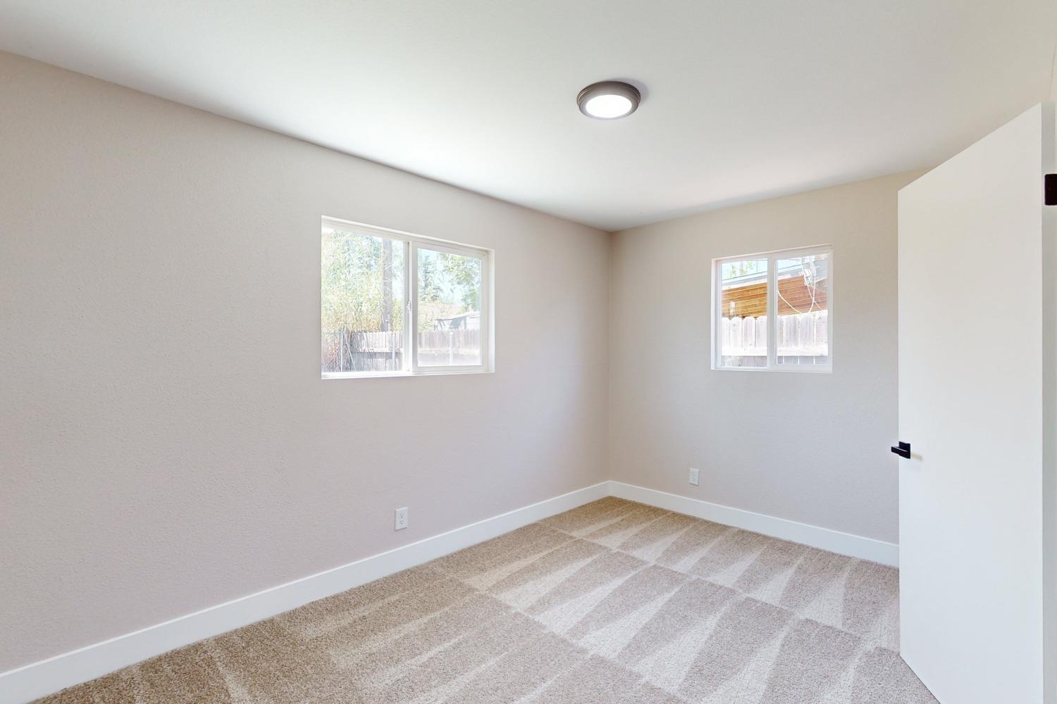 Detail Gallery Image 19 of 43 For 1550 Hickory Ln, Olivehurst,  CA 95961 - 3 Beds | 1 Baths