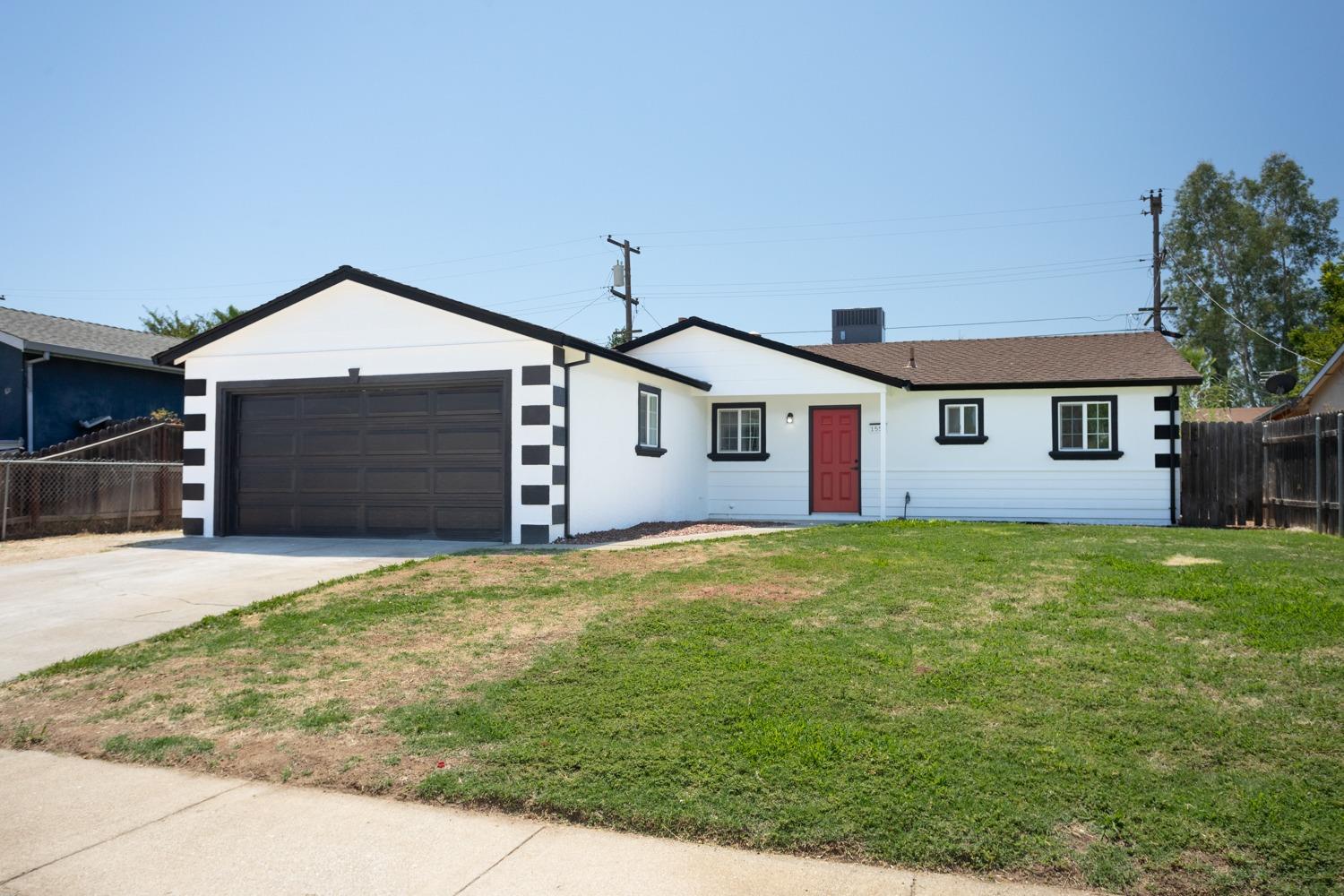 Detail Gallery Image 2 of 43 For 1550 Hickory Ln, Olivehurst,  CA 95961 - 3 Beds | 1 Baths