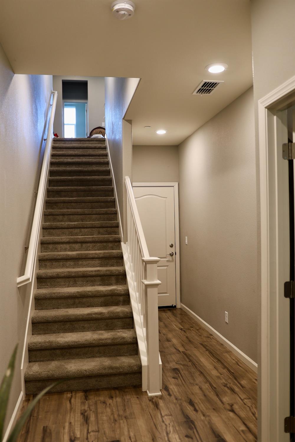 Detail Gallery Image 12 of 32 For 1280 Gusty Loop #4,  Livermore,  CA 94550 - 3 Beds | 3/1 Baths