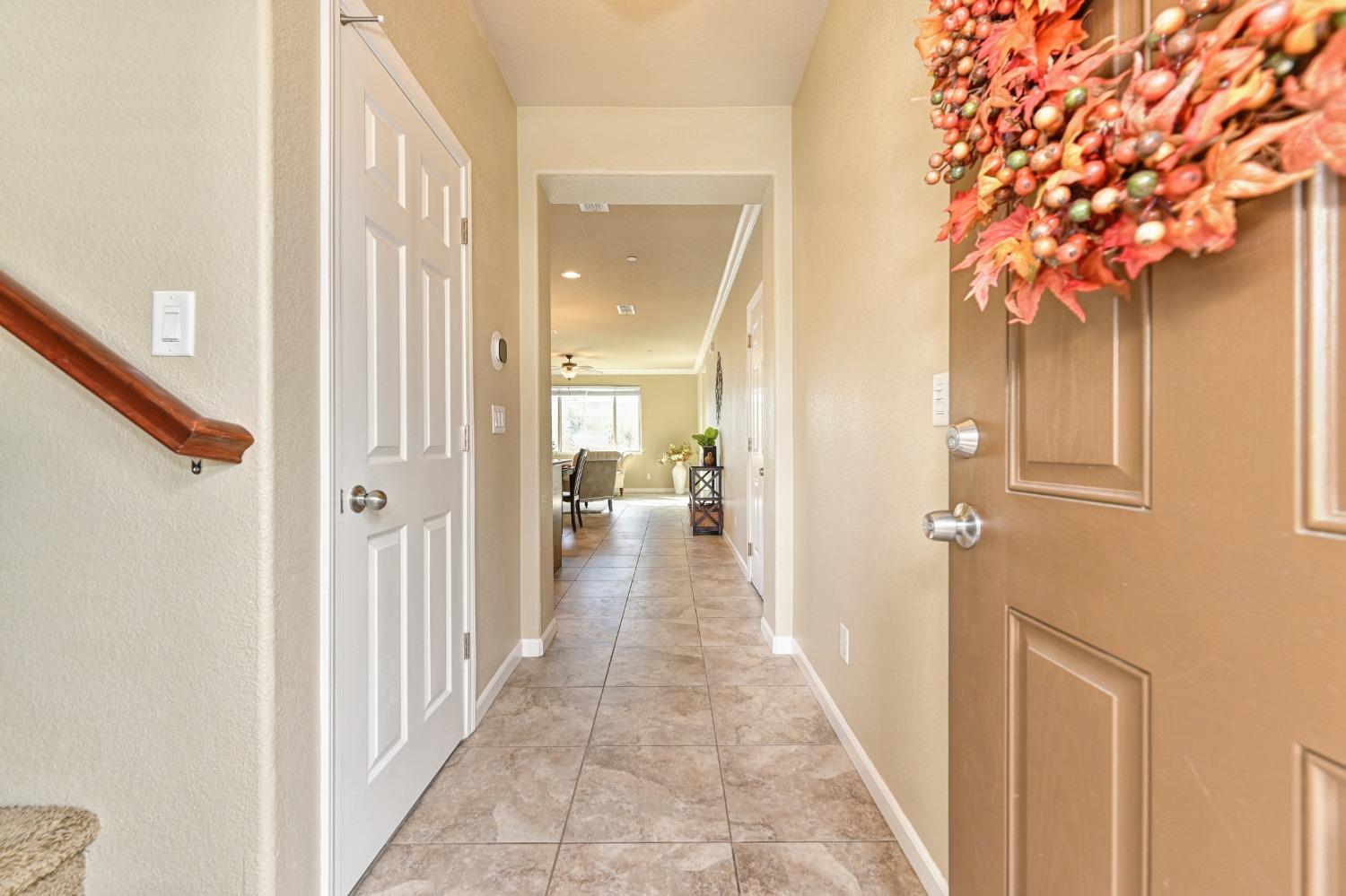 Detail Gallery Image 9 of 45 For 3605 Trentino St, Roseville,  CA 95747 - 3 Beds | 2/1 Baths