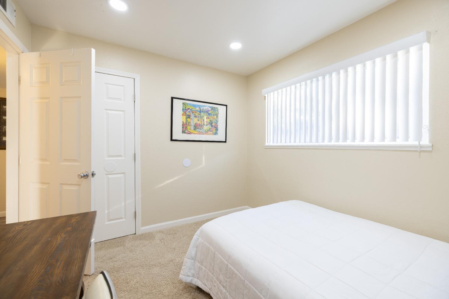 Detail Gallery Image 21 of 44 For 5650 Mariposa Ave, Citrus Heights,  CA 95610 - 3 Beds | 2 Baths