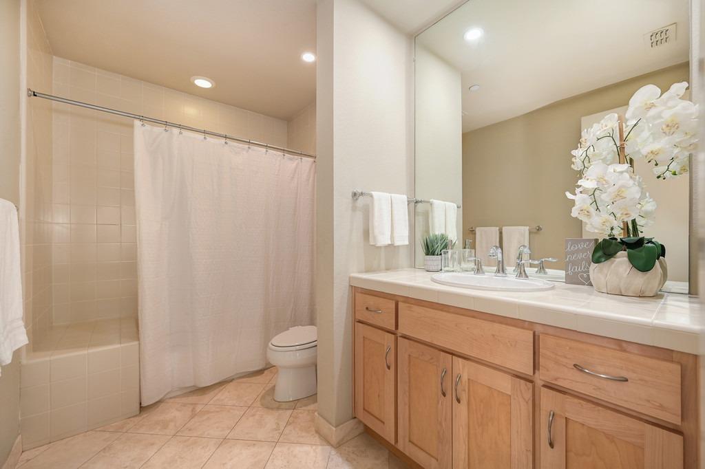 Detail Gallery Image 19 of 24 For 11281 Stanford Court Ln #609,  Gold River,  CA 95670 - 2 Beds | 2 Baths