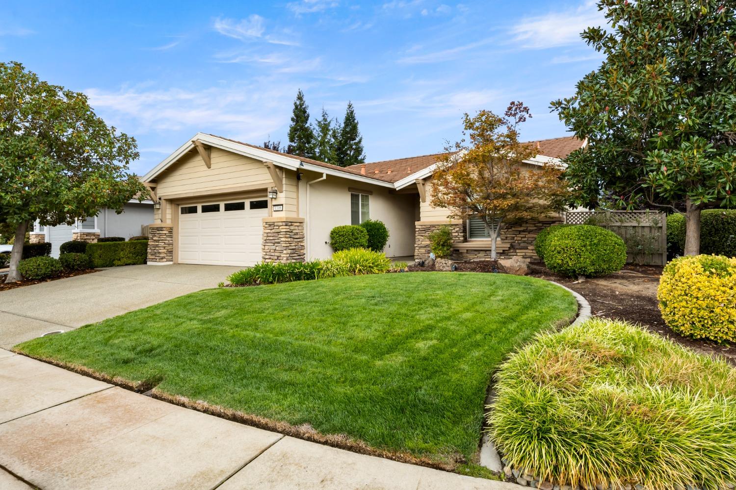 Detail Gallery Image 2 of 37 For 1308 Lasso Lake Ln, Lincoln,  CA 95648 - 2 Beds | 2 Baths