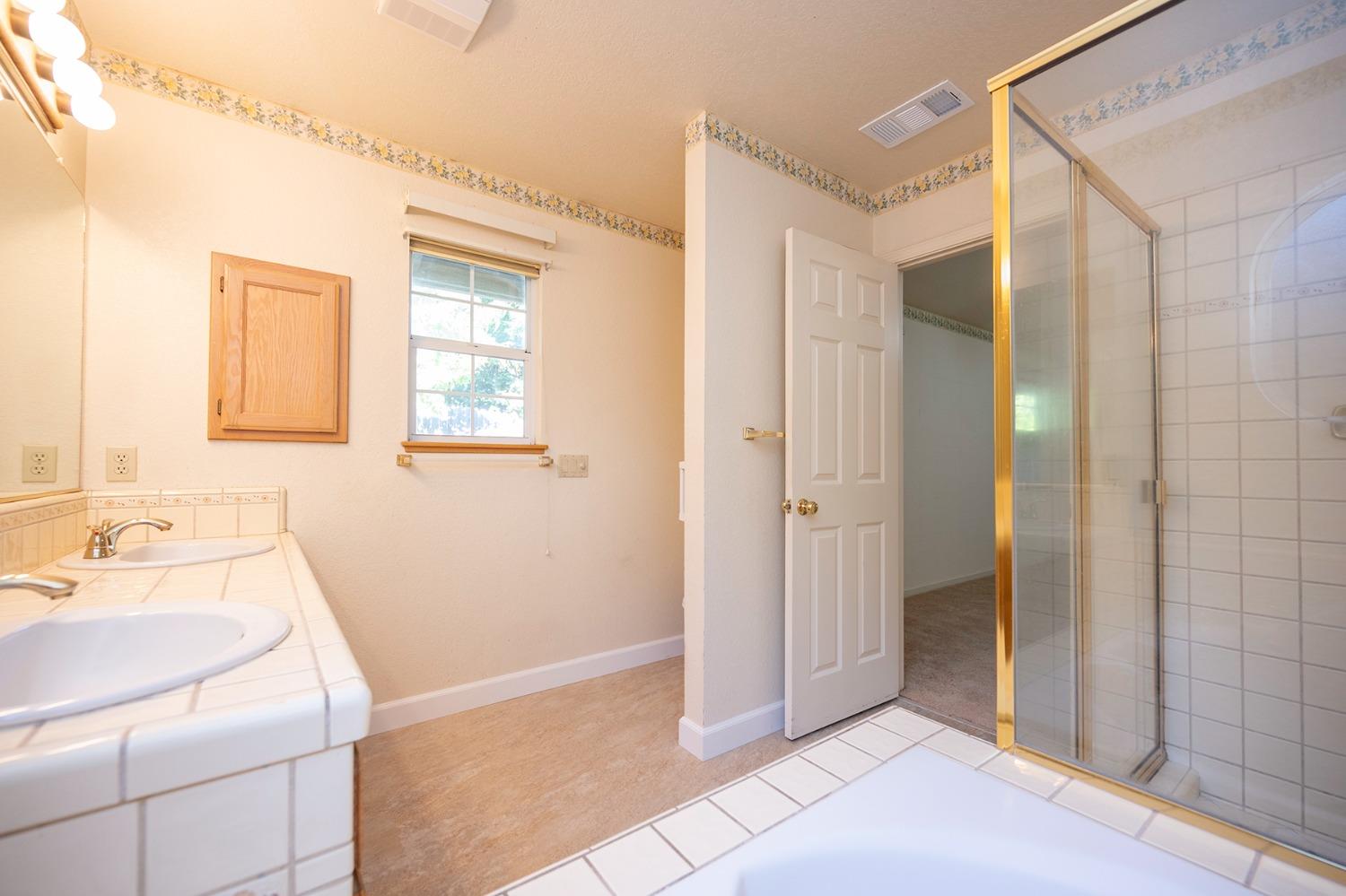 Detail Gallery Image 64 of 84 For 713 Oak Crest Cir, Placerville,  CA 95667 - 3 Beds | 2 Baths