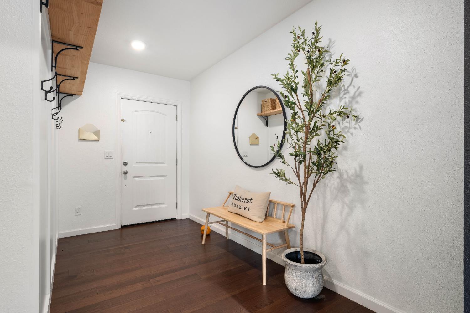 Detail Gallery Image 6 of 27 For 5325 2nd Ave, Sacramento,  CA 95817 - 3 Beds | 2 Baths