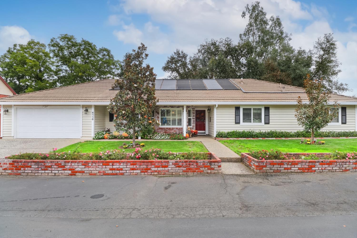 Detail Gallery Image 4 of 69 For 4110 Winding Bluff Ln, Sacramento,  CA 95841 - 3 Beds | 2/1 Baths