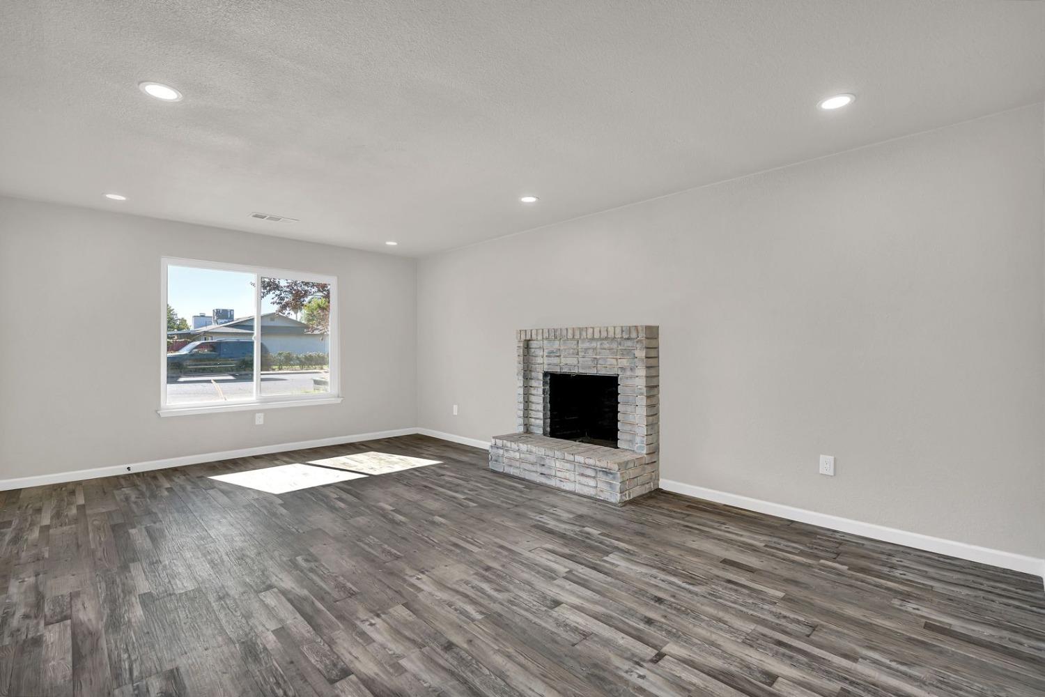 Detail Gallery Image 9 of 36 For 931 E Linwood, Turlock,  CA 95380 - 3 Beds | 2 Baths