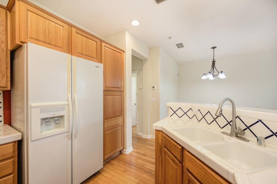 Detail Gallery Image 19 of 45 For 105 Esplanade Cir, Folsom,  CA 95630 - 2 Beds | 2/1 Baths